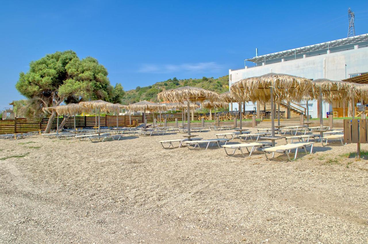 Epipleon Luxury Suites -104- Δωμάτιο 35Τμ Με Βεράντα 35Τμ Μπροστά Στη Θάλασσα Nafpaktos Exterior foto